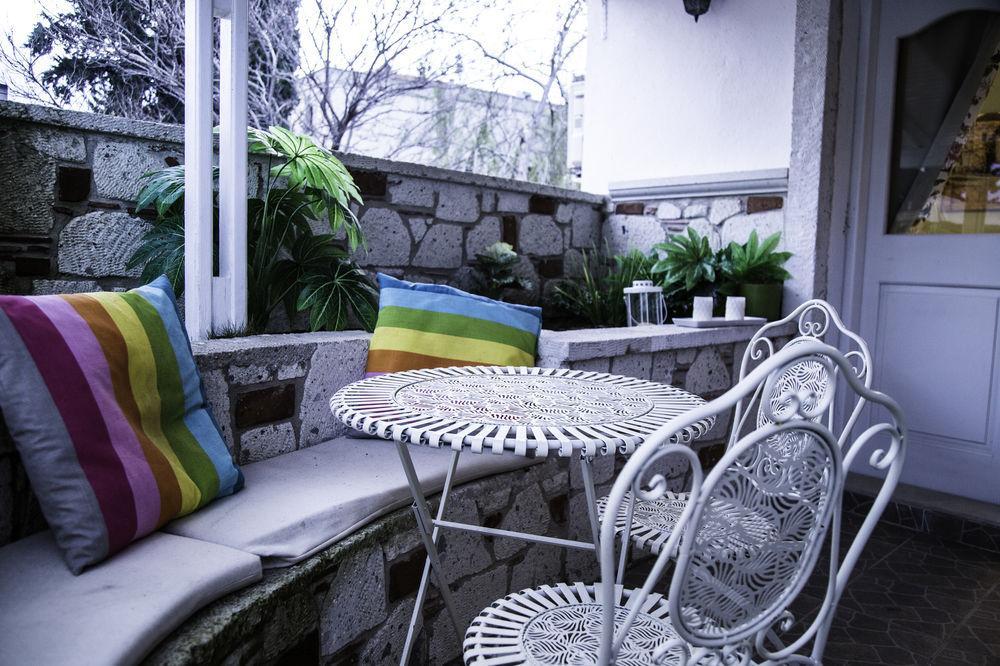 The White Hotel Алакати Екстериор снимка