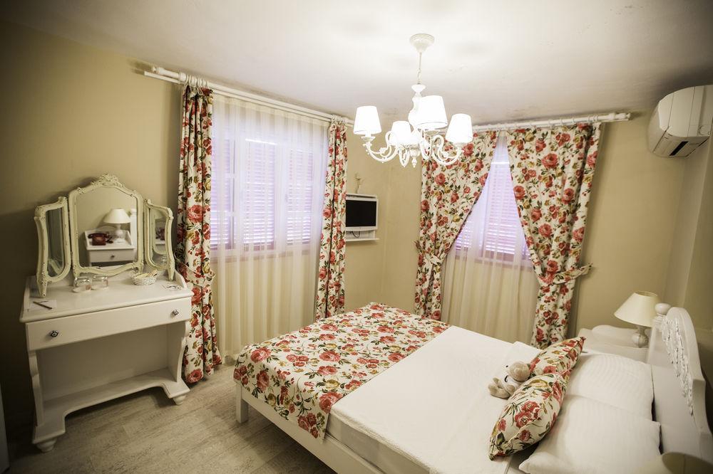 The White Hotel Алакати Екстериор снимка