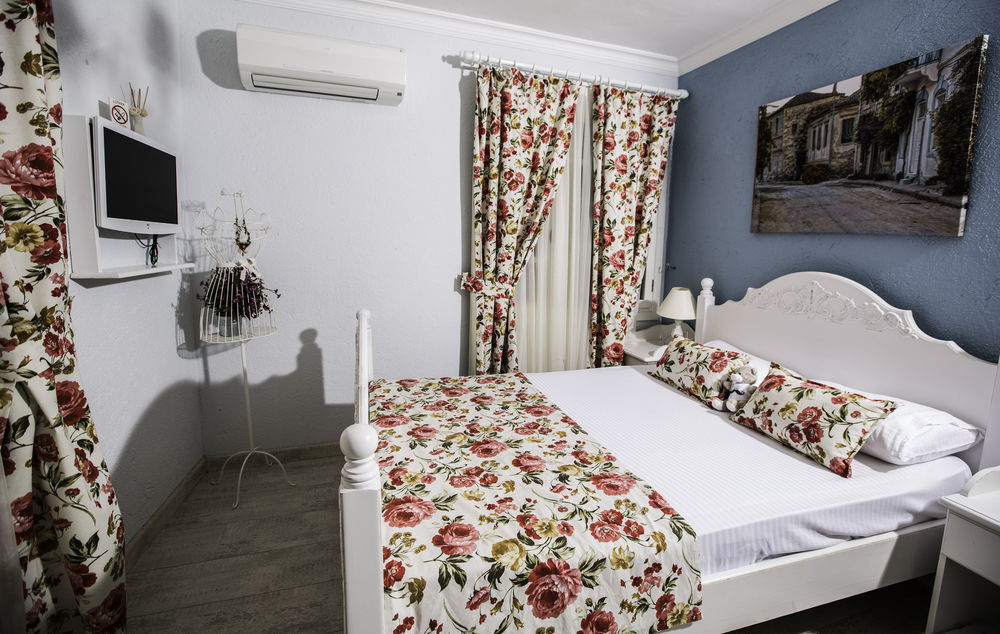 The White Hotel Алакати Екстериор снимка