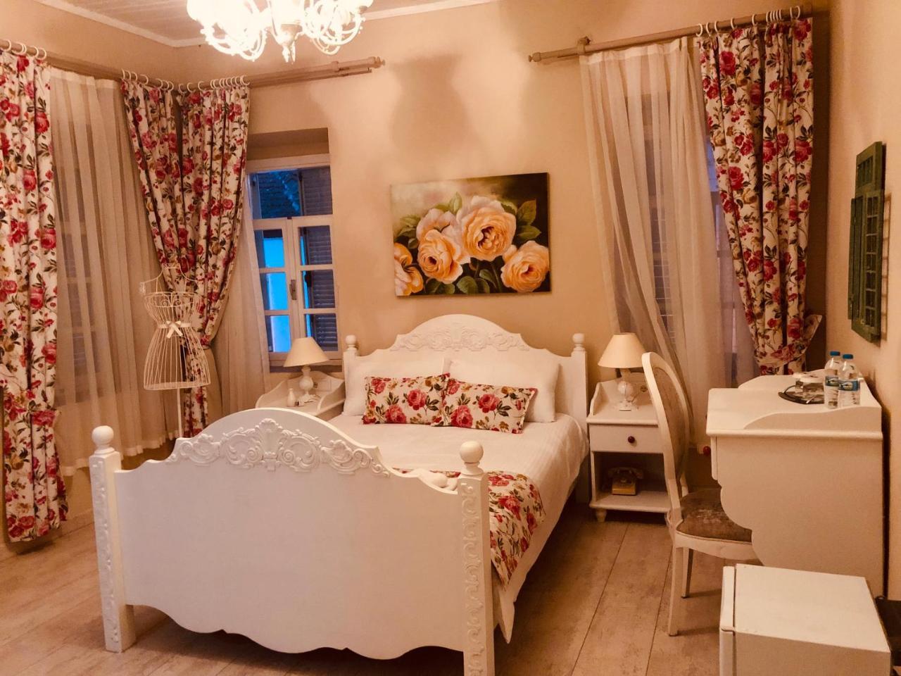 The White Hotel Алакати Екстериор снимка